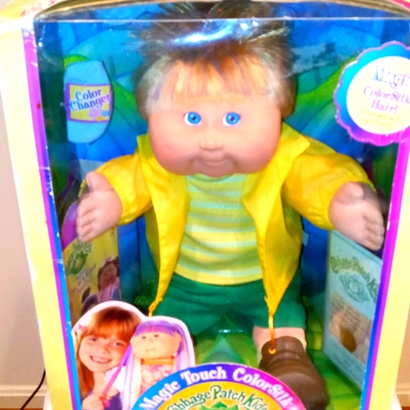 Cabbage Patch Toys Cabbage Patch Kids Doll With Magic Color Silk